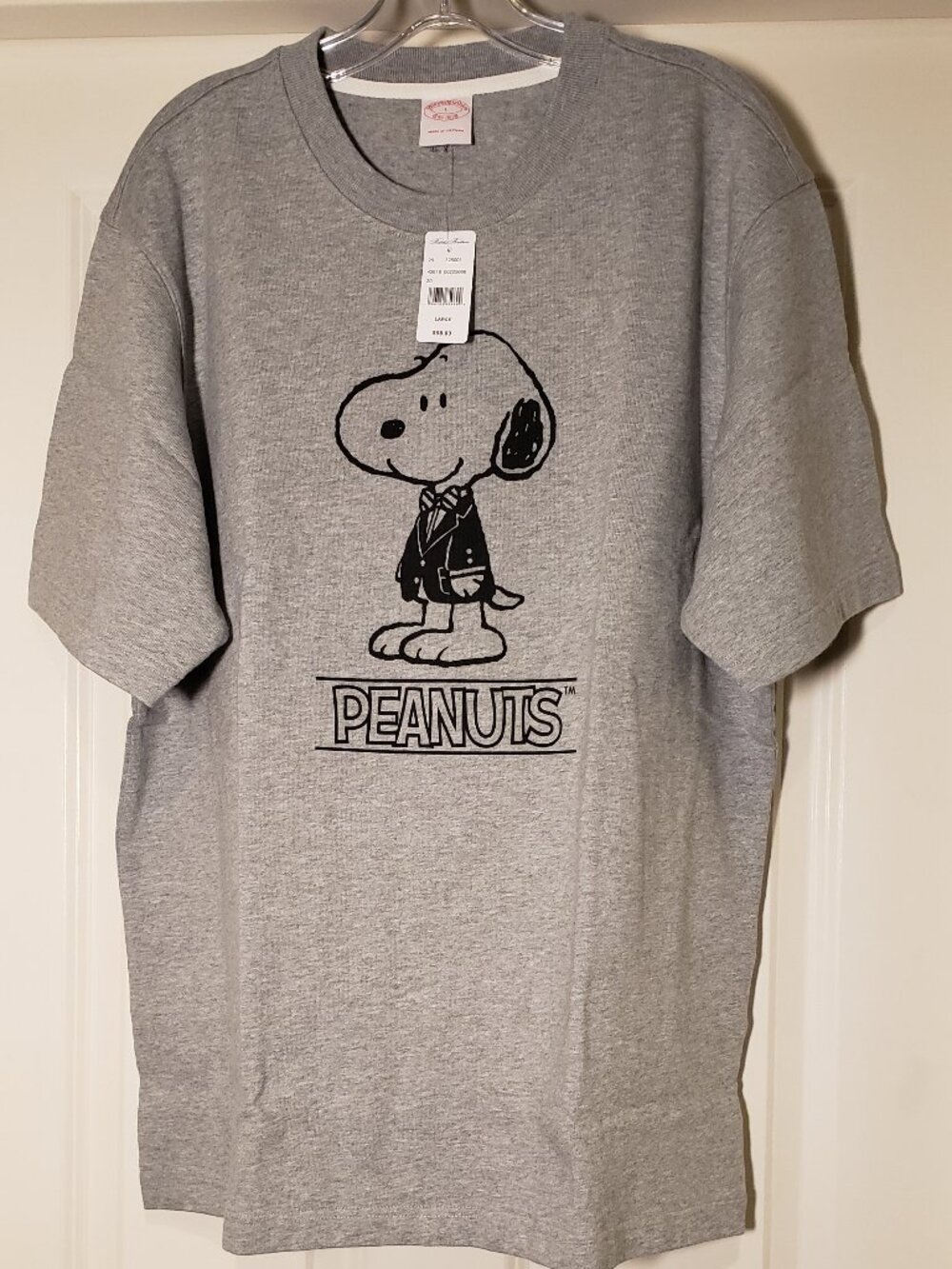 Brooks Brothers Snoopy short sleeve French Terry Sweatshirt, Large
